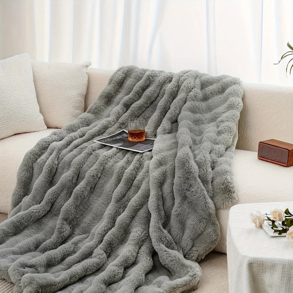 Rosekind Bubble Fleece Throw Blanket For Soft Bedroom Decor