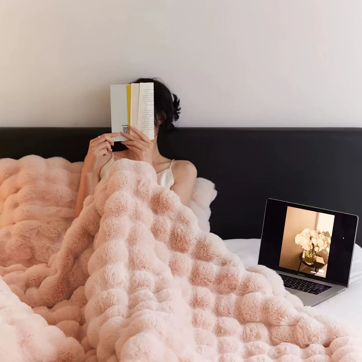 Rosekind Bubble Fleece Throw Blanket For Soft Bedroom Decor