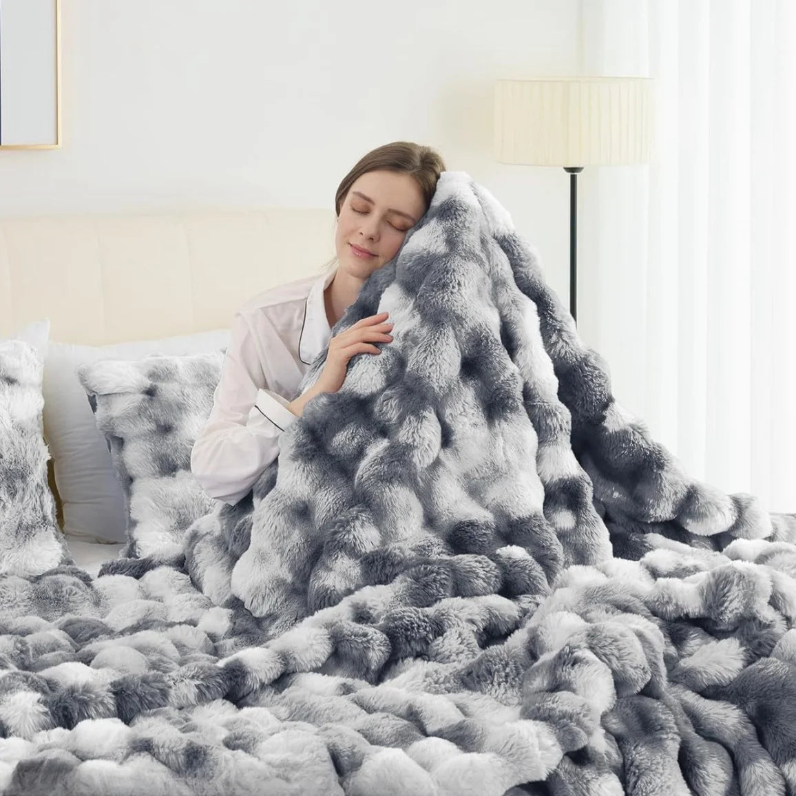 Rosekind Bubble Fleece Throw Blanket For Soft Bedroom Decor