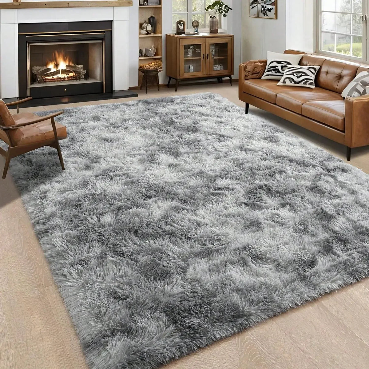 Soft Plush Polyester Rug With Non Slip Backing For Home